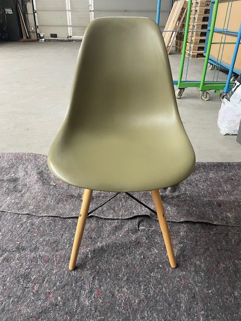 Beige stoel