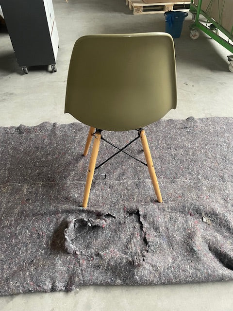 Beige stoel