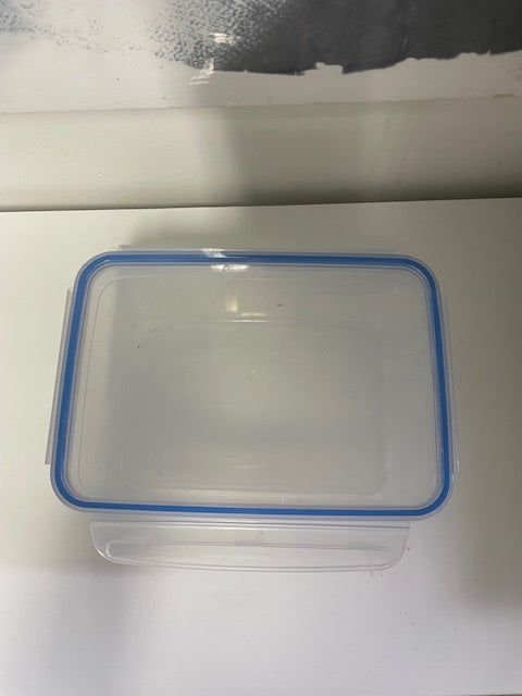 Tupperware L